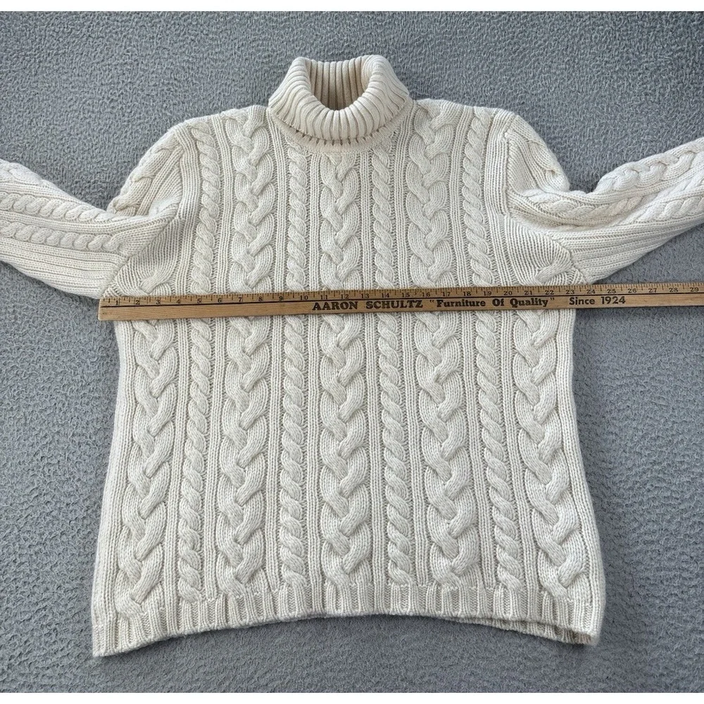 Johnstons Of Elgin Cashmere Sweater Mens 46 XL Ivory Cable Knit Made in Scotland